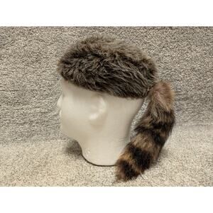 Bloom Brothers Davey Crockett Coonskin Cap Size Medium Real Tail Faux Fur Hat